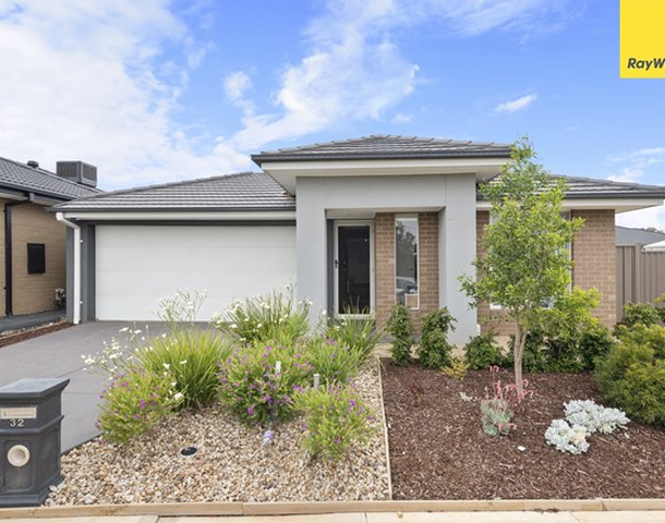 32 Riverside Concourse, Cobblebank | Property History & Address ...