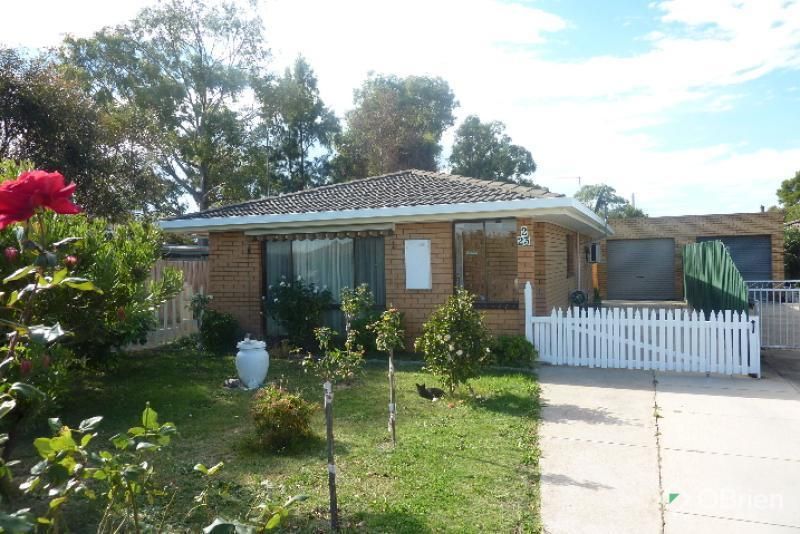 2 bedrooms Apartment / Unit / Flat in 2/23 Taylor Street BAIRNSDALE VIC, 3875
