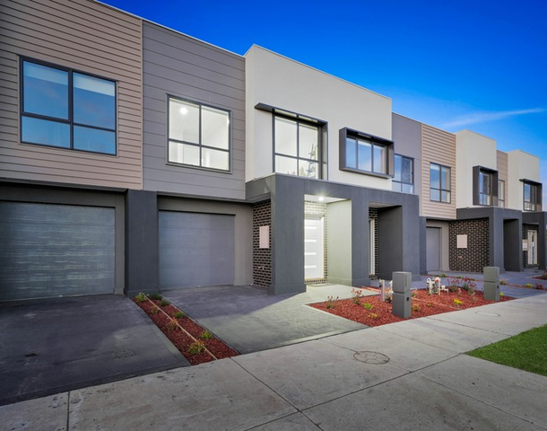 10 Snowflake Crescent, South Morang VIC 3752