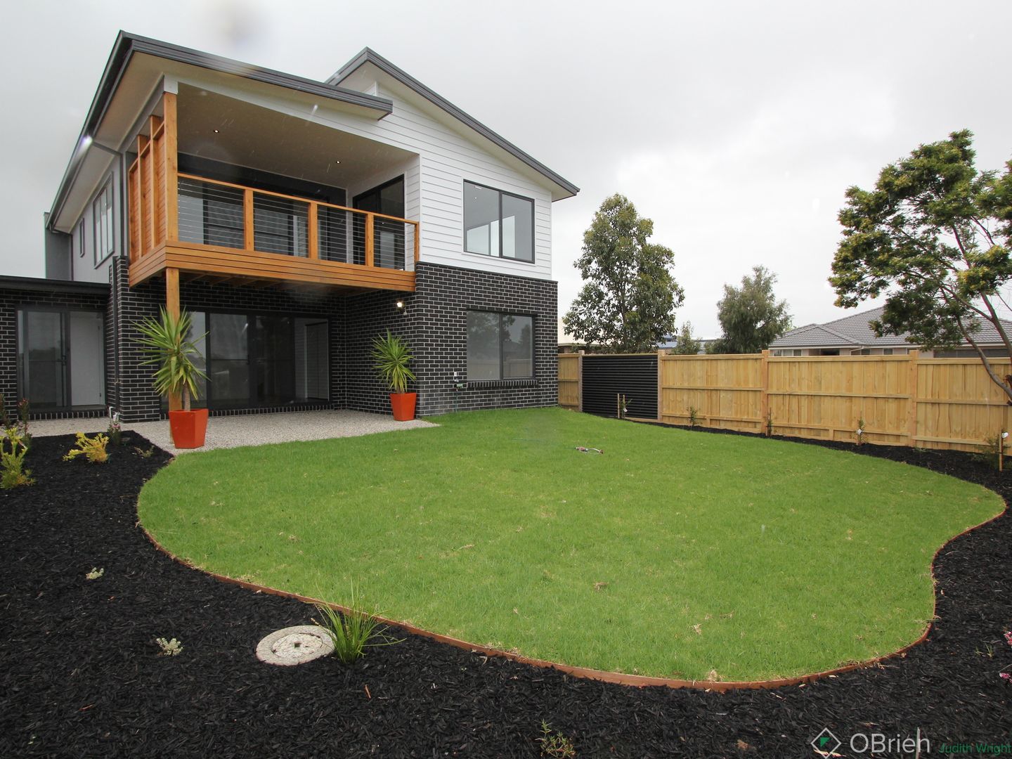 1 Dunes Road, Cowes VIC 3922