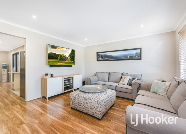 66 Edeys Run, Hampton Park VIC 3976