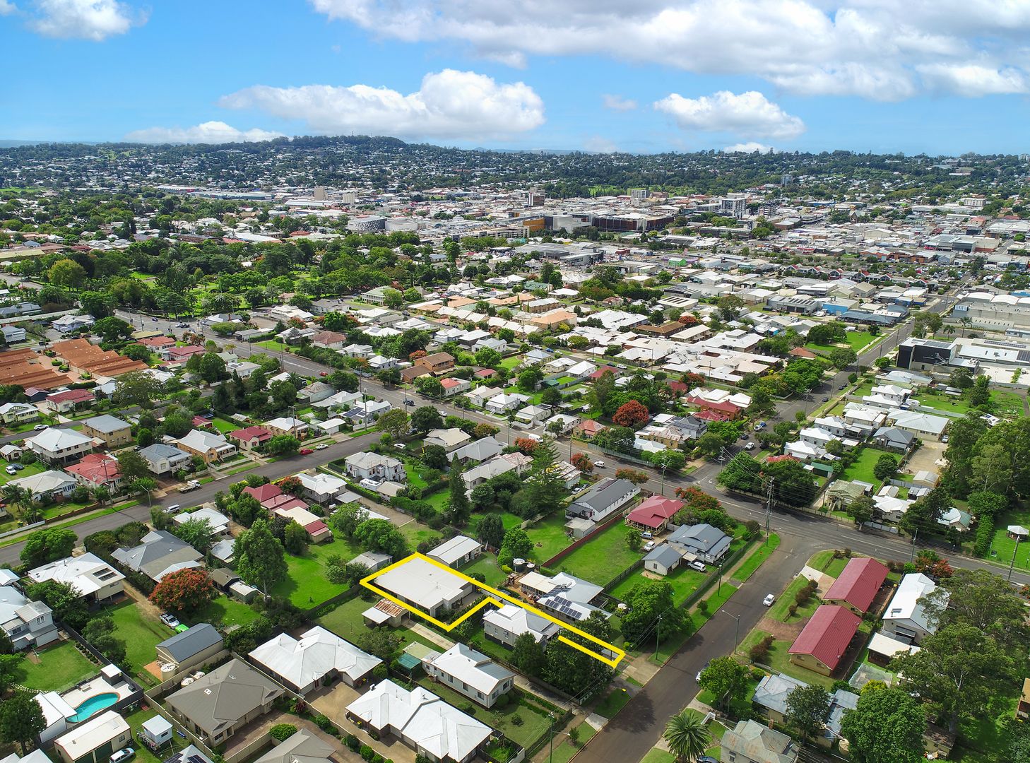 1A Gostwyck Street, Newtown QLD 4350, Image 1