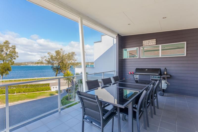 2/218 The Esplanade, Speers Point NSW 2284, Image 1