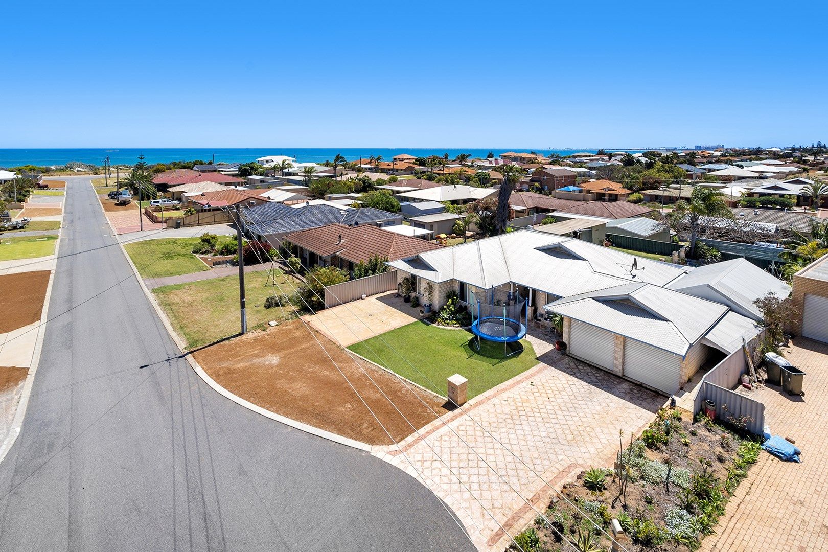 15 Falmouth Close, Tarcoola Beach WA 6530, Image 1