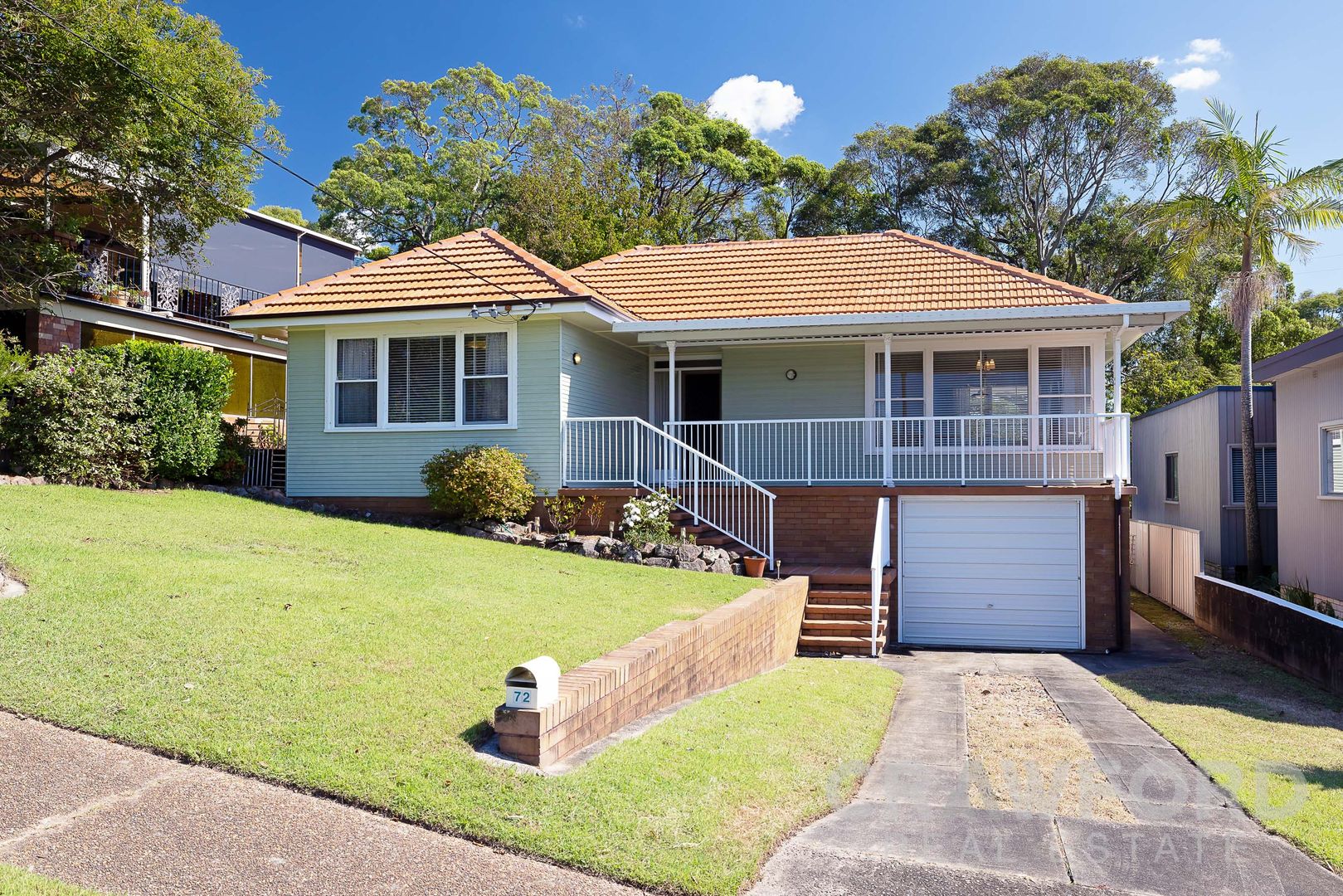 72 Rembrandt Drive, Merewether Heights Property History & Address