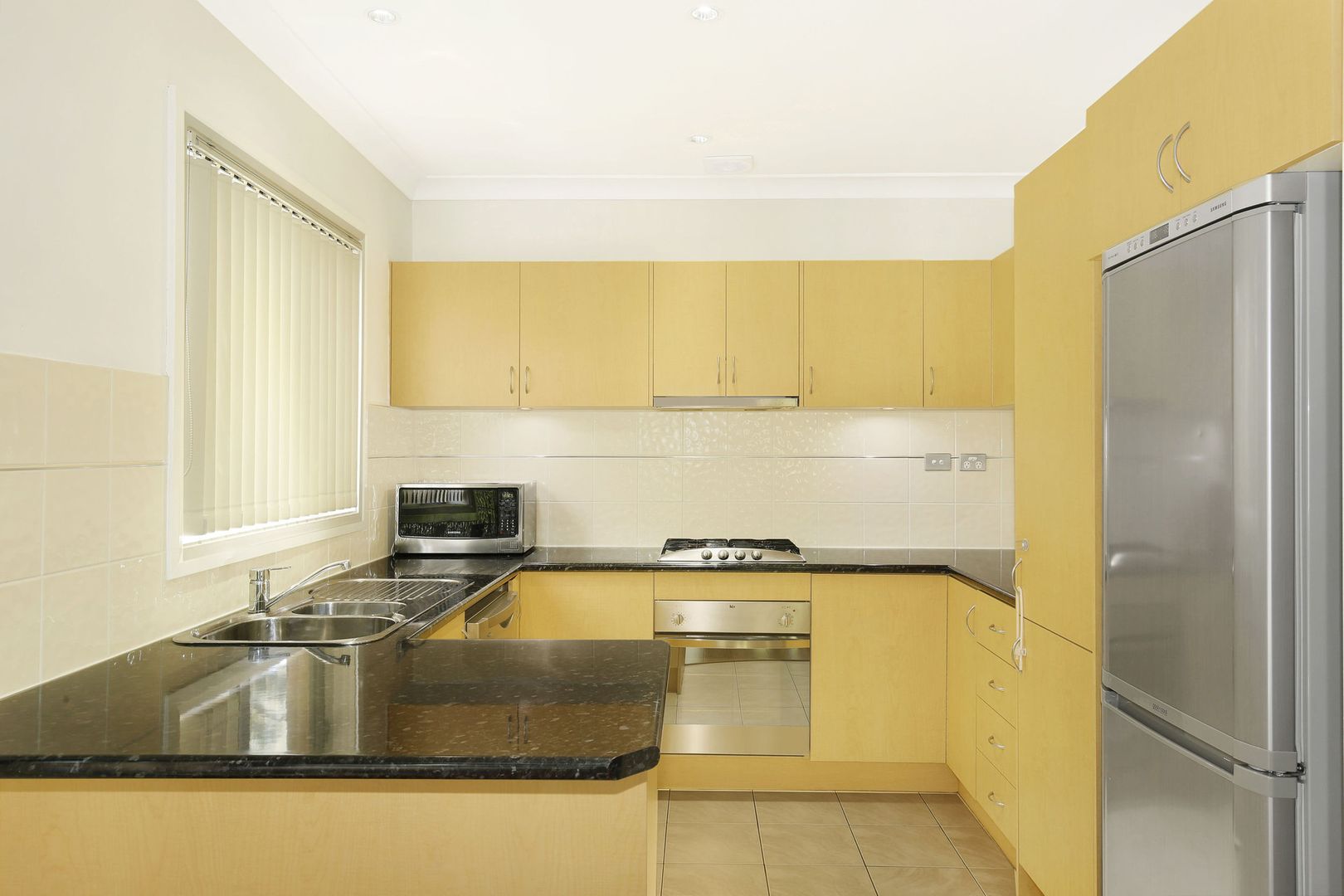 2/59A Ranchby Avenue, Lake Heights NSW 2502, Image 2