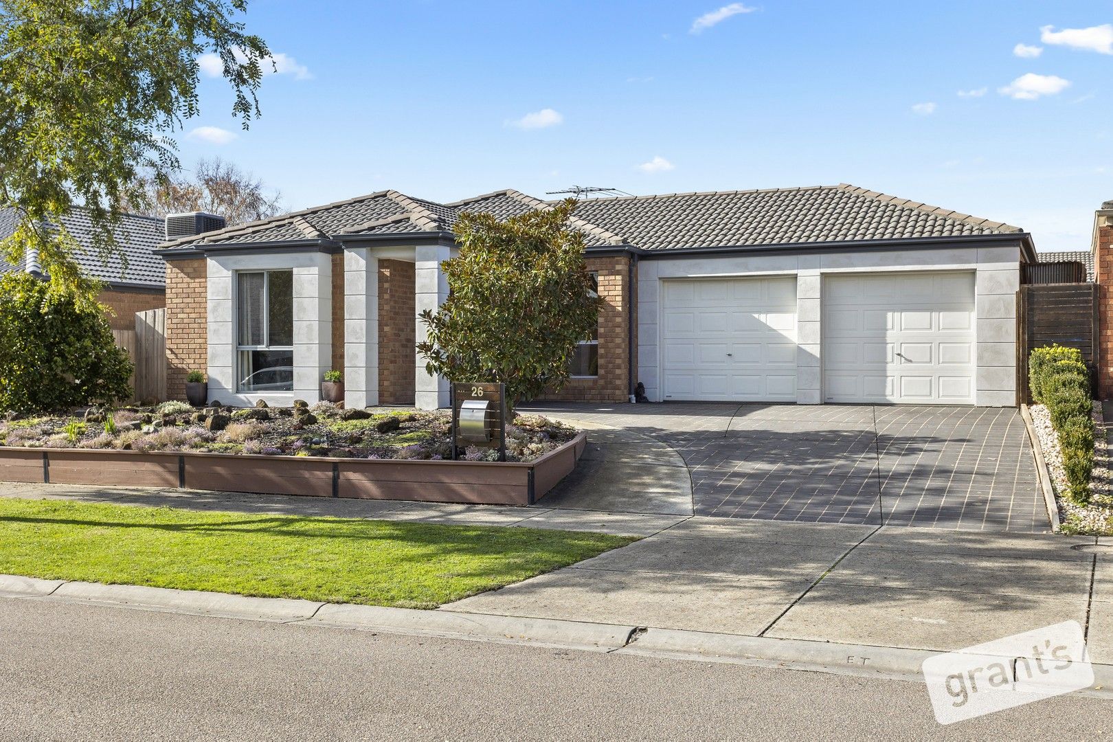 3 bedrooms House in 26 Ernest Crescent NARRE WARREN SOUTH VIC, 3805