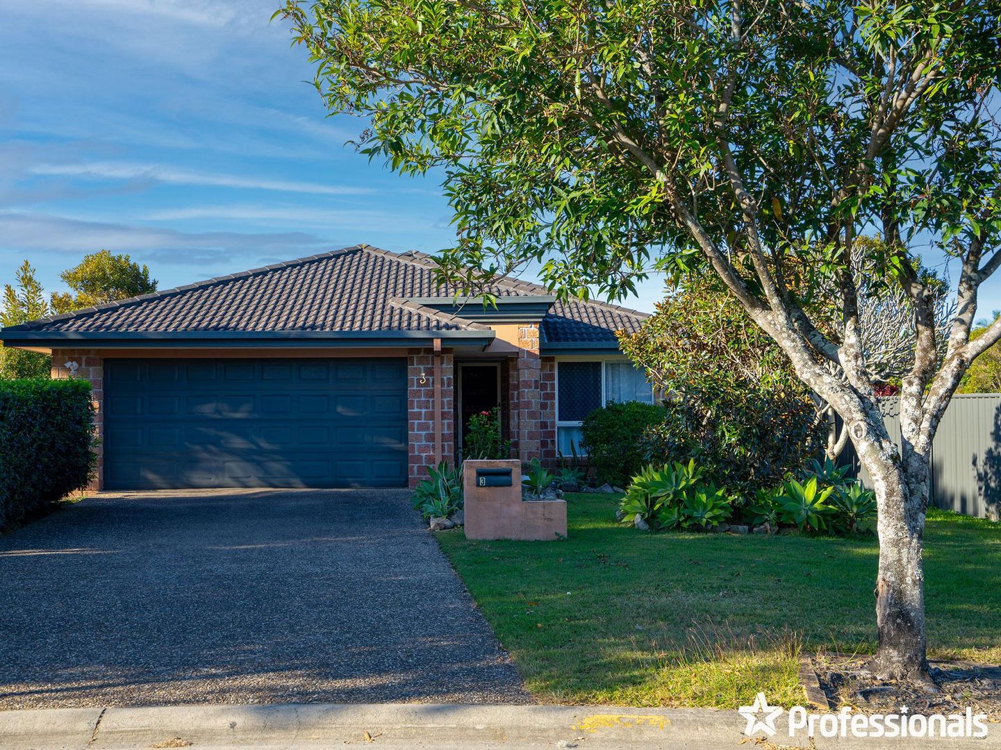 3 Tracey Crescent, Varsity Lakes QLD 4227, Image 1