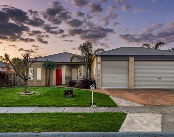 41 Warranqite Crescent, Hastings VIC 3915