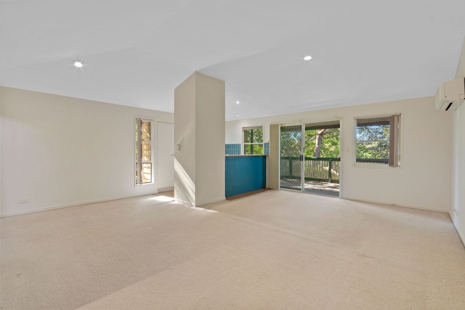 7/82 Russell Terrace, Indooroopilly QLD 4068, Image 2