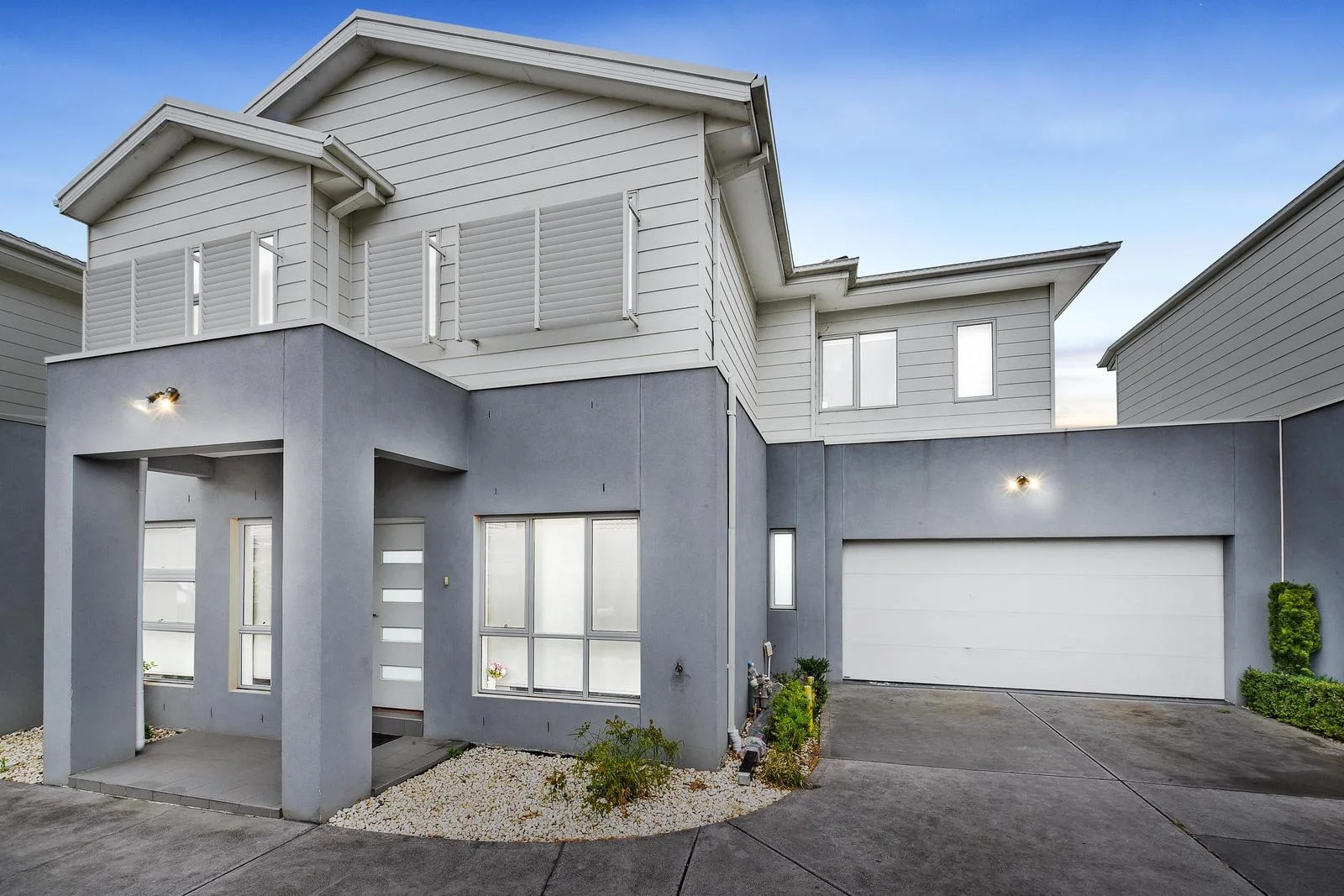 2/17 Robert Street, Dandenong VIC 3175