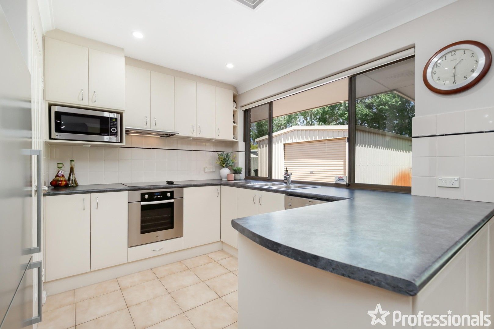 6 Laffey Court, Willetton WA 6155, Image 1