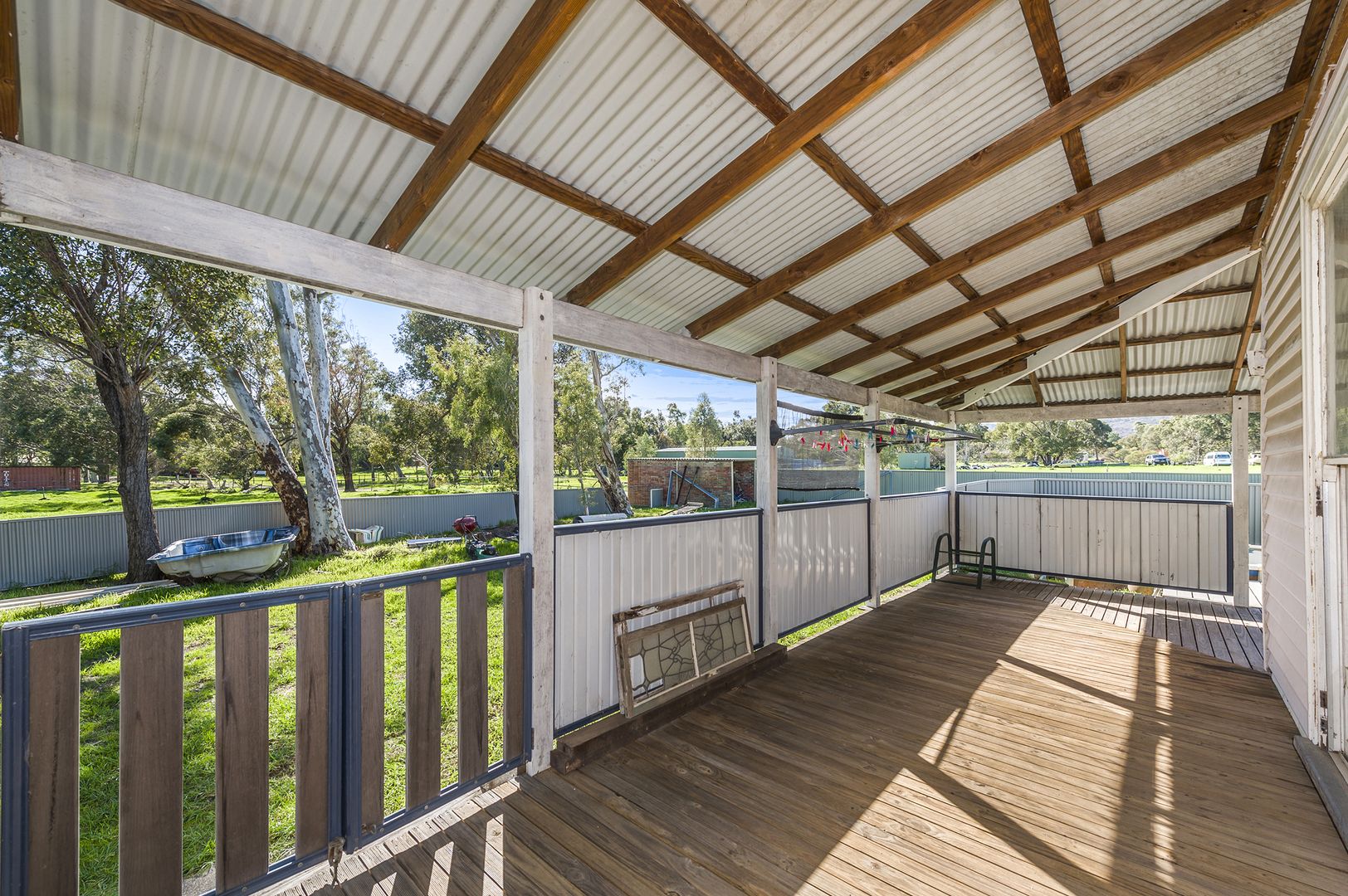 75 Valcan Rd, Orange Grove WA 6109, Image 2