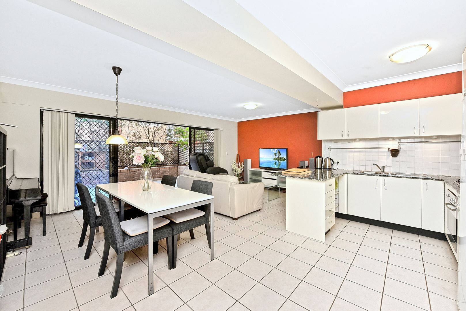 6/5 Exeter Road, Homebush West NSW 2140, Image 2