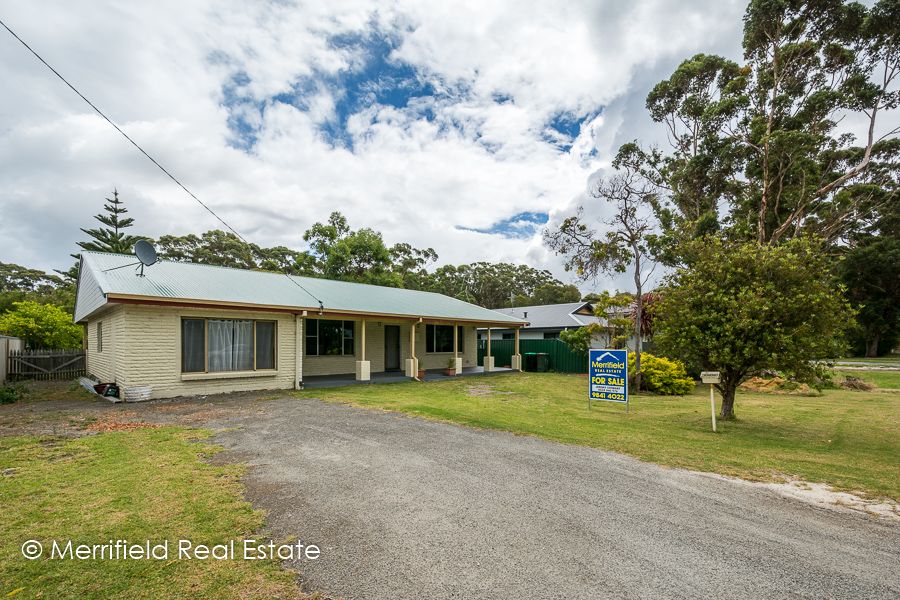 9 Maitland Avenue, Little Grove WA 6330, Image 0