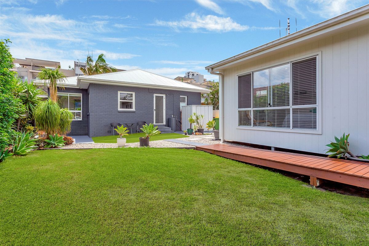 24 Sunshine Parade, Miami QLD 4220, Image 0