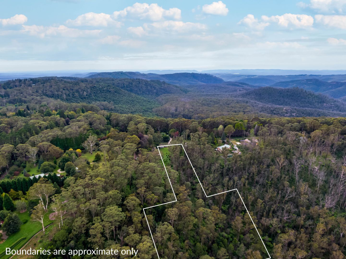 8 Wynnes Rocks Road, Mount Wilson NSW 2786, Image 2