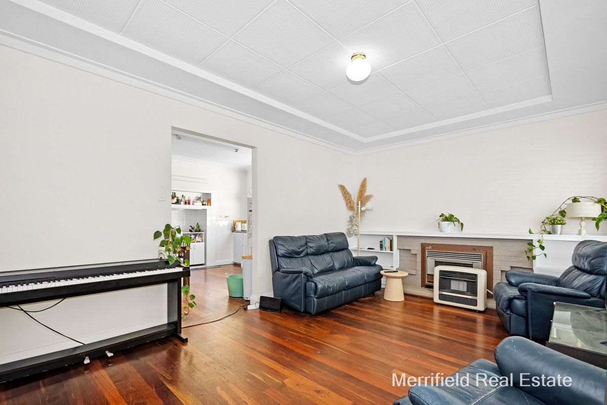 32A Hillman Street, Spencer Park WA 6330, Image 2