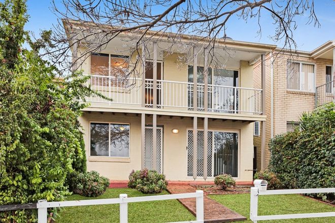 Picture of 16 & 16a Brookview Street, CURRANS HILL NSW 2567