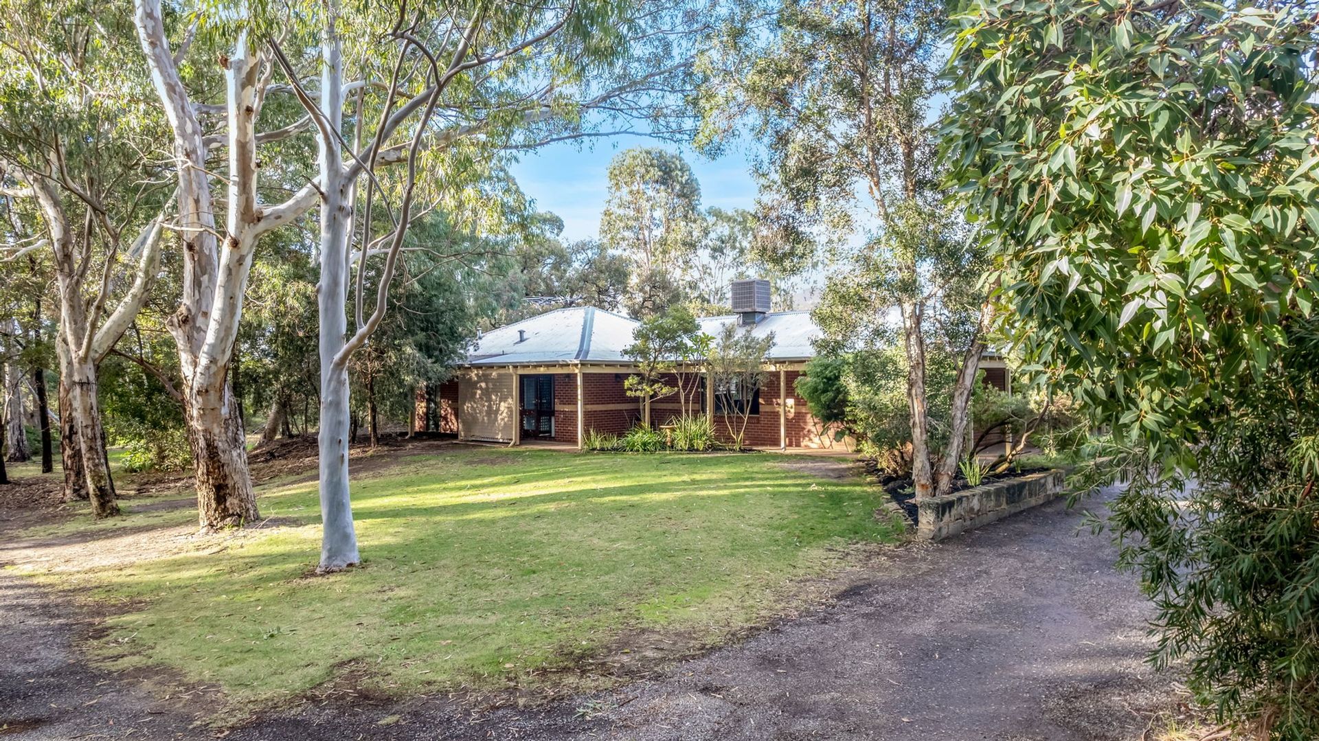 15 Stefanelli Close, Wandi WA 6167, Image 2