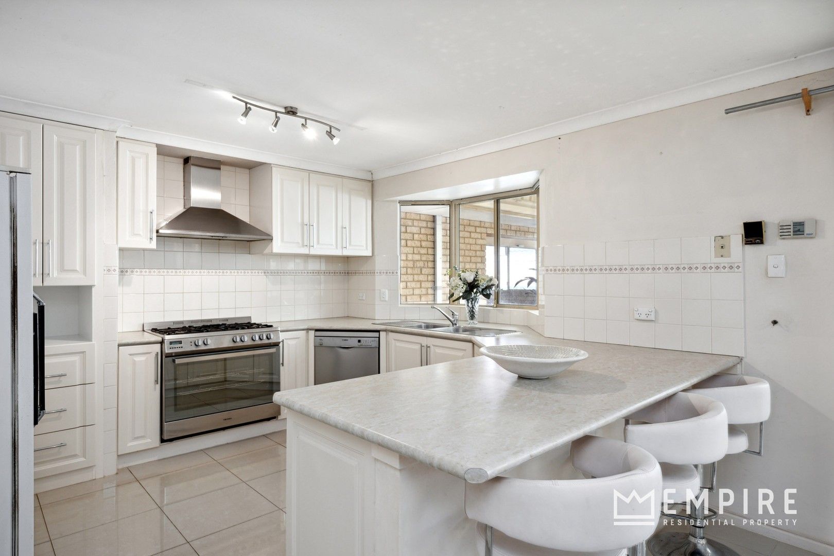 34 Turfan Way, Lake Coogee WA 6166, Image 0