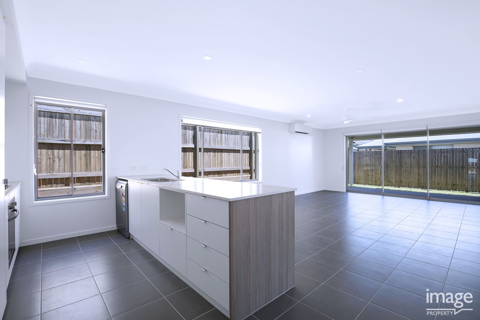 14 Brunner Dr, Park Ridge QLD 4125 House For Rent Domain