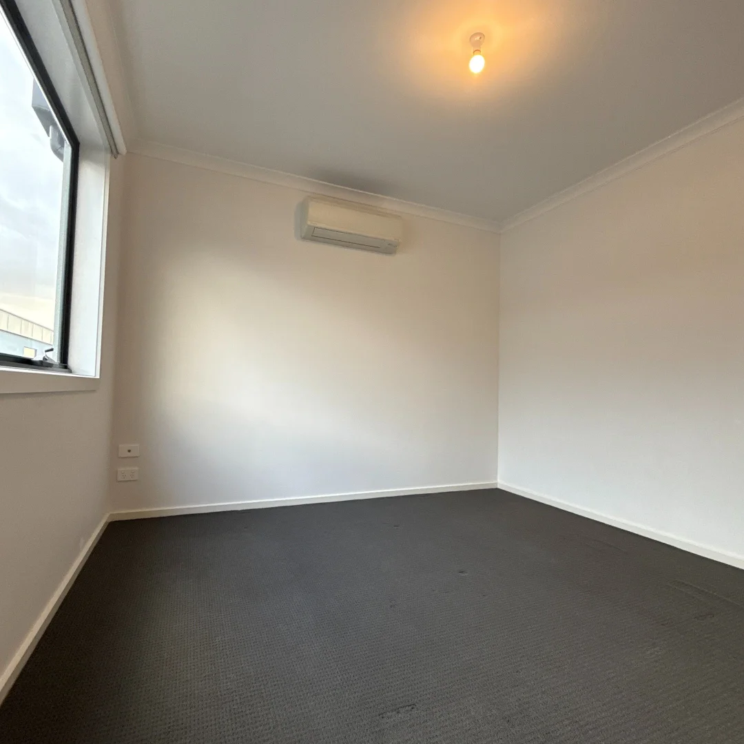 Additional image 13 of 36 Rubus Way, Pakenham VIC 3810