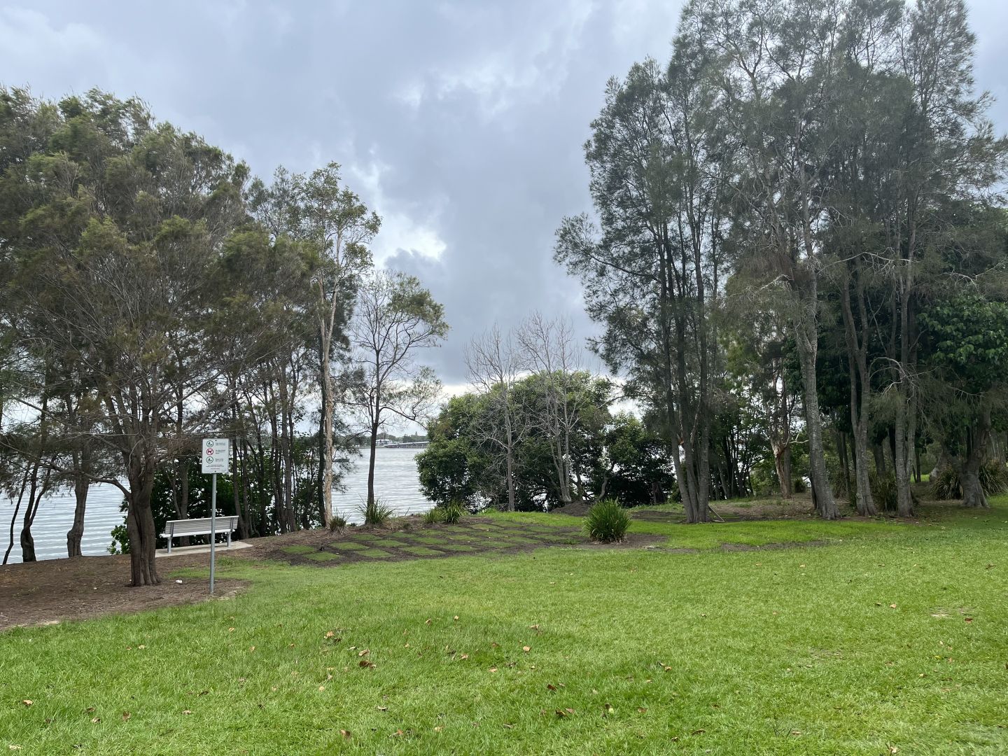 Sandstone Point QLD 4511 3 beds apartment for Rent, 1,500 16780914