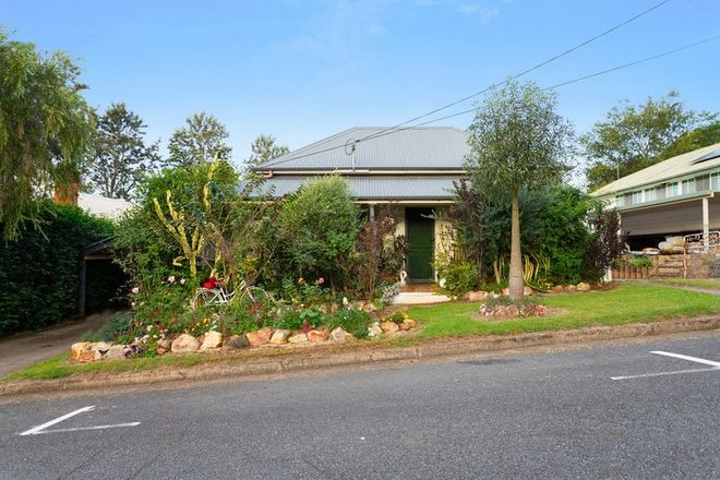 Picture of 10 Murphy St, IPSWICH QLD 4305