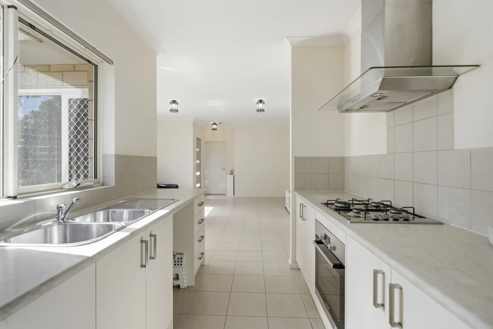 Additional image 7 of 4A Debenham Street, Thornlie WA 6108