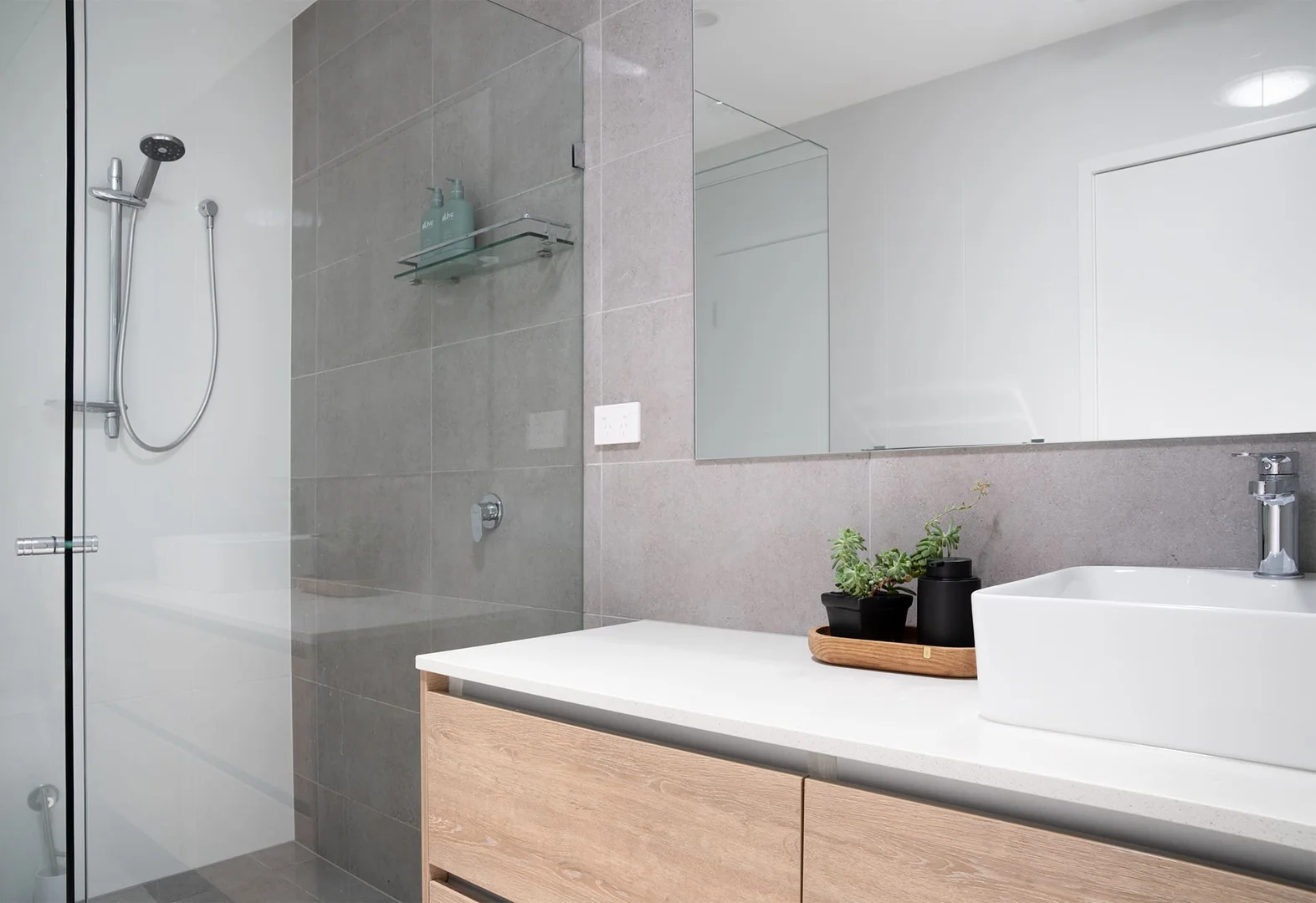 Additional image 6 of 1/4 Beelyu Street, Burleigh Heads QLD 4220