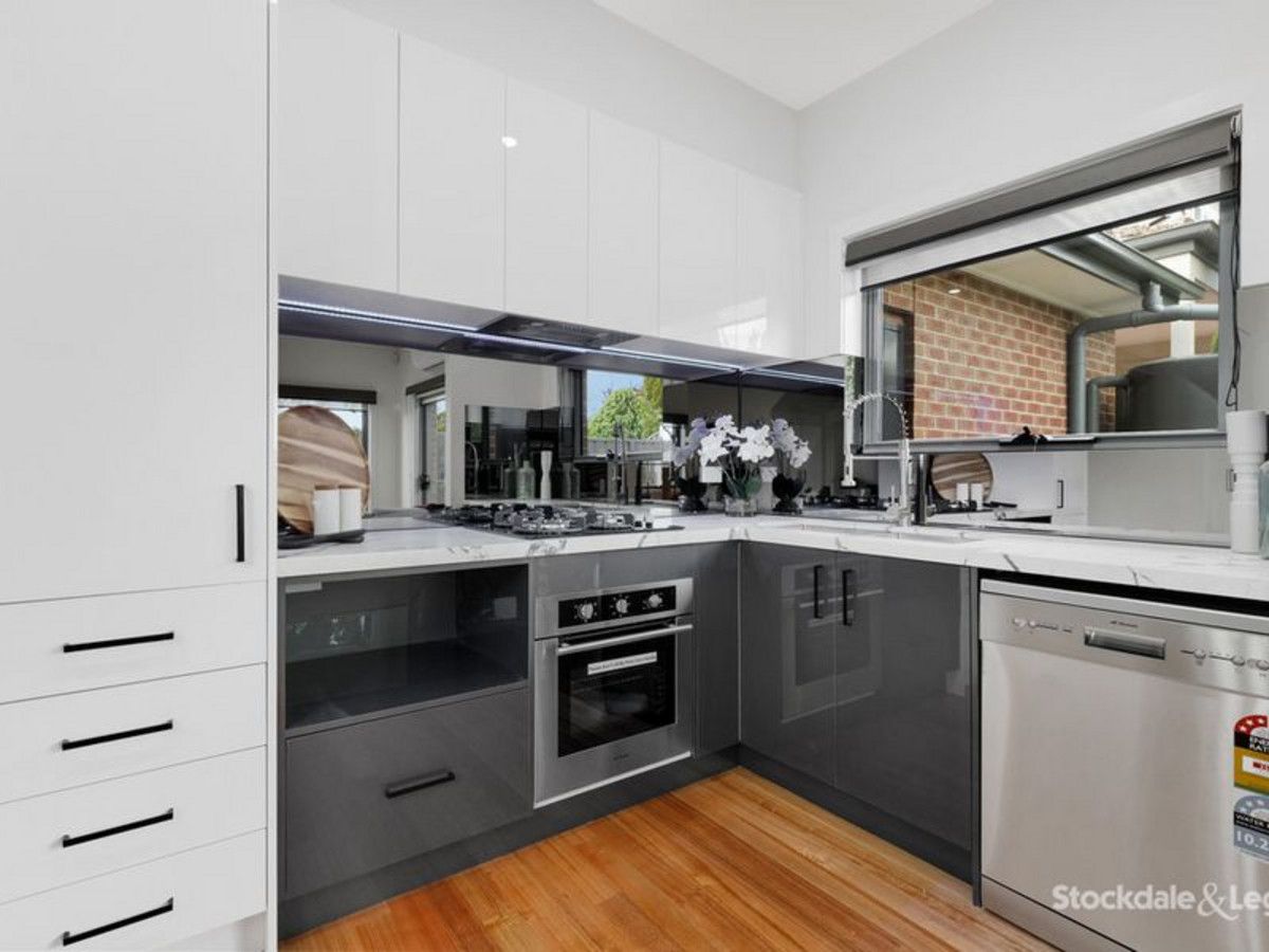 1/18 Jessie Street, Oak Park VIC 3046, Image 2