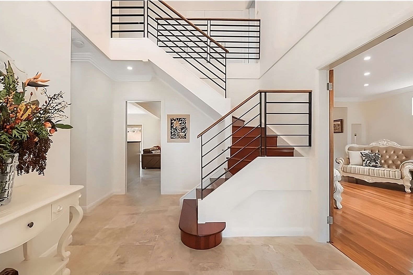 5 bedrooms House in 10 Ayres Road ST IVES NSW, 2075