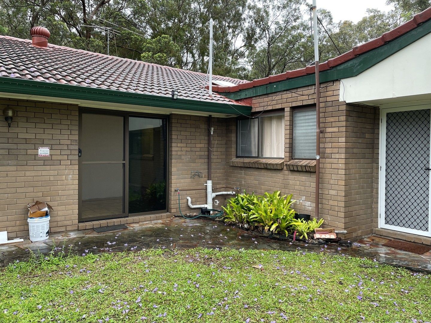 2 bedrooms House in  BROWNS PLAINS QLD, 4118