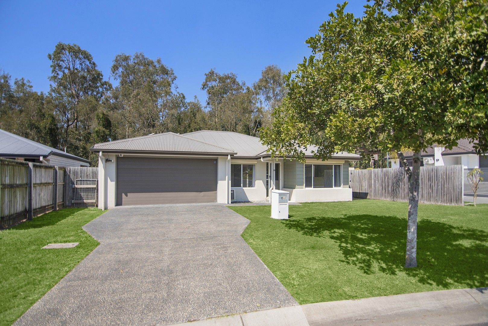 4 bedrooms House in 10 Quiet Court HERITAGE PARK QLD, 4118