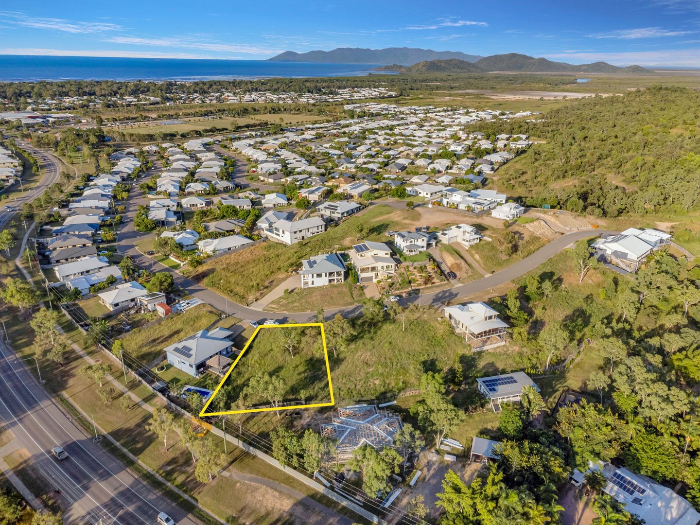 33 Deedes Crescent, Bushland Beach QLD 4818, Image 2