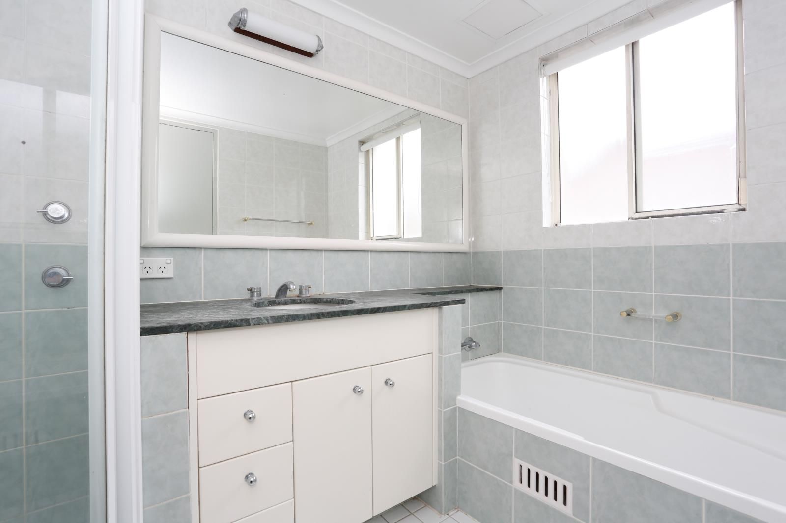 2 bedrooms Apartment / Unit / Flat in 21/33-59 Brompton Road KENSINGTON NSW, 2033