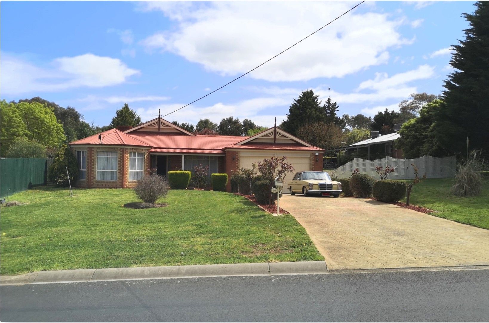 25 Pretty Sally Drive, Wallan Property History & Address Research