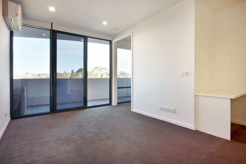 2 bedrooms Apartment / Unit / Flat in 803/38 Mount Alexander Rd TRAVANCORE VIC, 3032