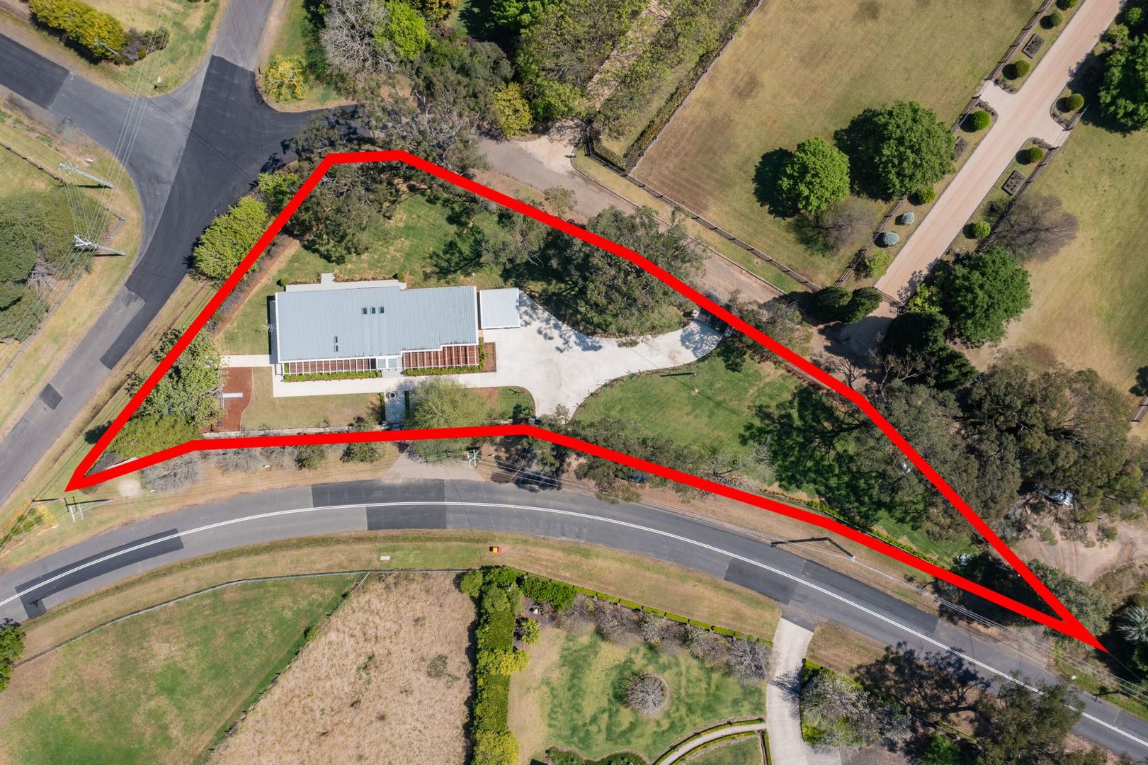 19 Cranstons Road, Middle Dural NSW 2158, Image 2