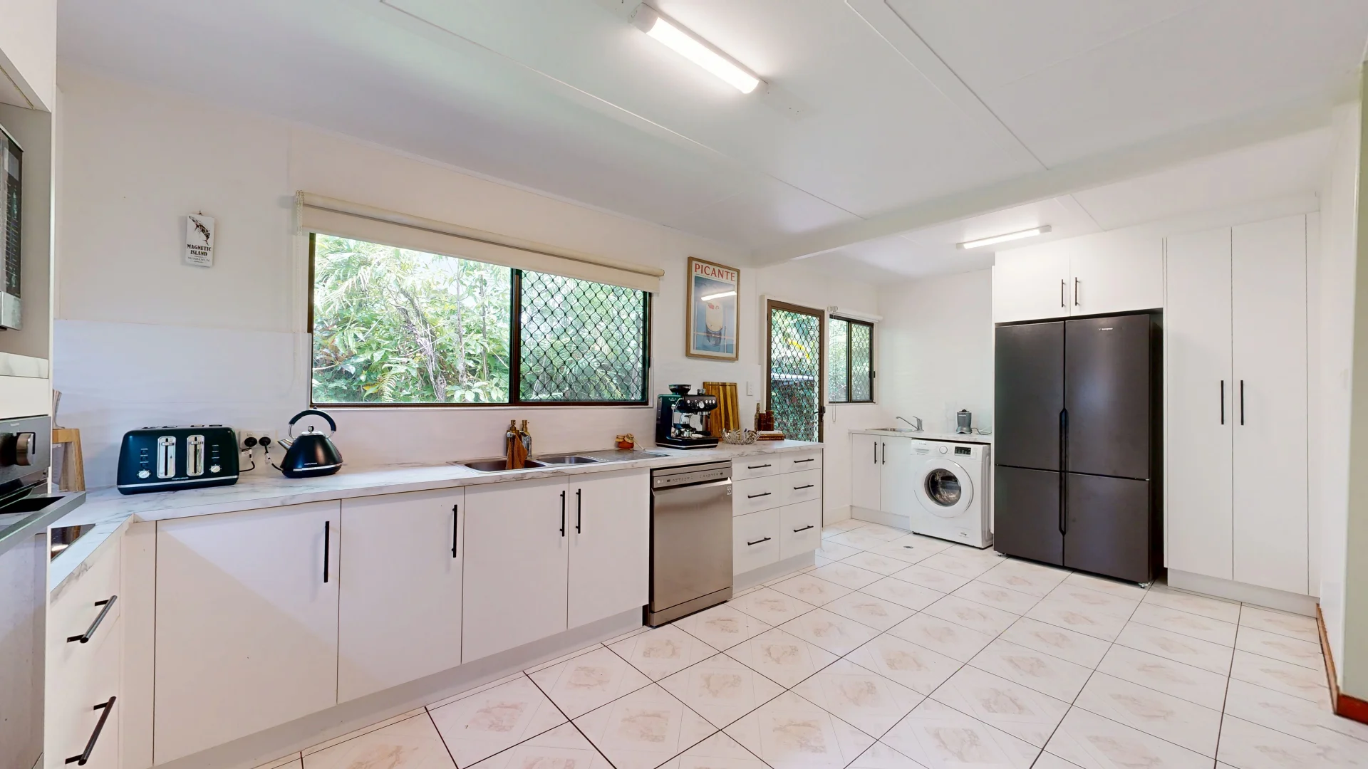 Additional image 10 of 48 Mccabe Crescent, Arcadia QLD 4819