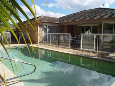 8 Moonraker St, Clear Island Waters QLD 4226, Image 0