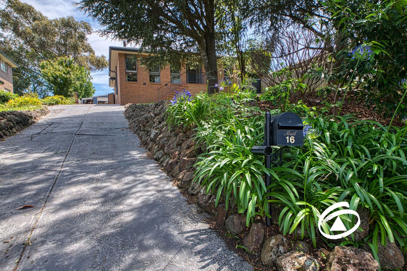16 Grant Court, Beaconsfield Upper VIC 3808