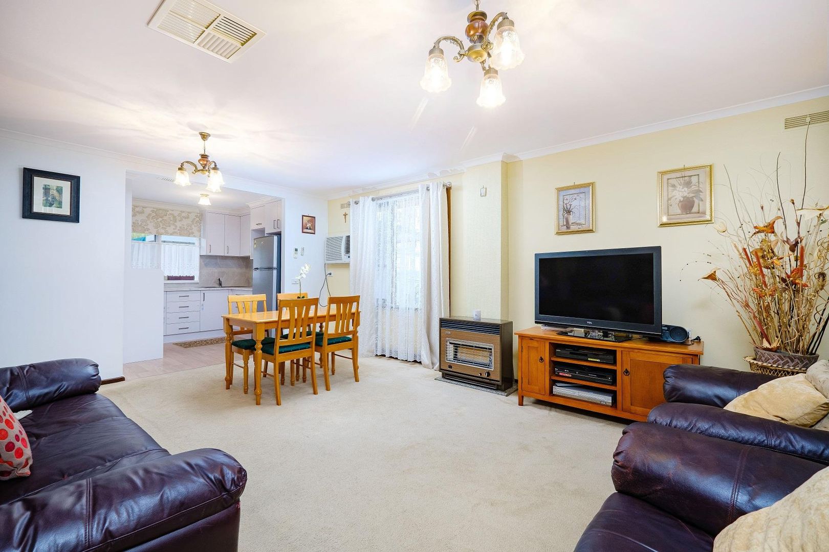 19 Waratah Crescent, West Albury NSW 2640, Image 1