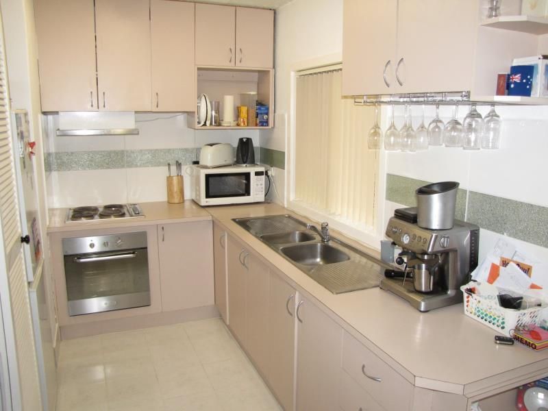 1 bedrooms Apartment / Unit / Flat in 5/10-16 Wetherby Road DONCASTER VIC, 3108