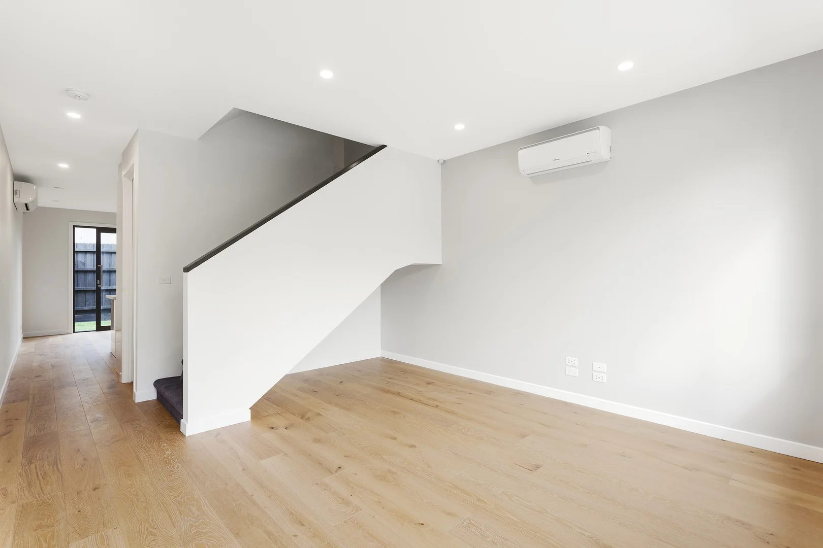 Additional image 2 of 20 Anna Street, Glen Huntly VIC 3163