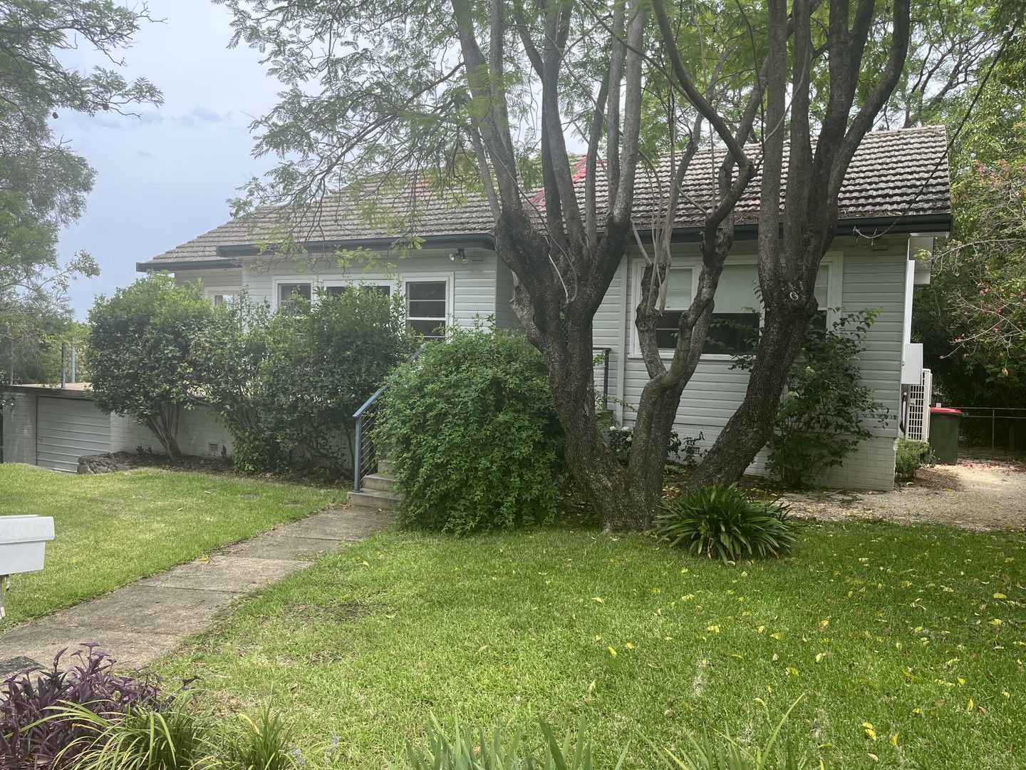 5 Hannaford Avenue, Tamworth NSW 2340 House For Rent 480 Domain