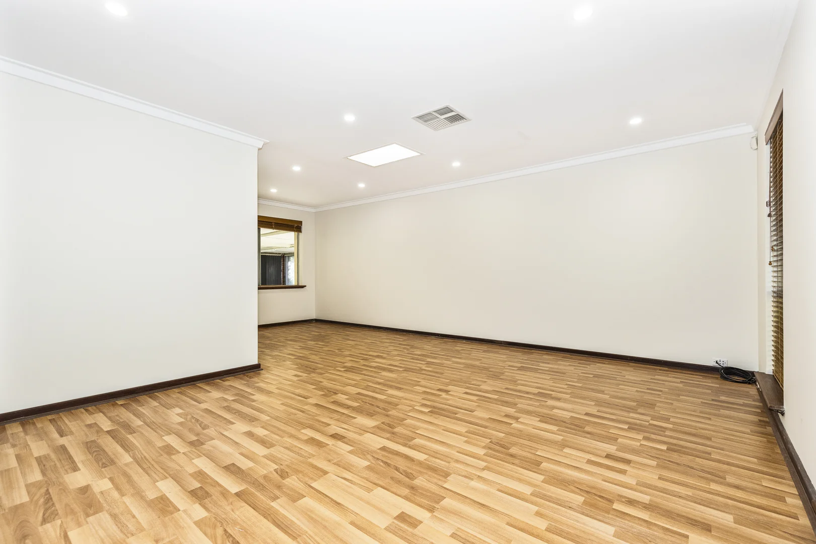 Additional image 15 of 253 Morley Drive, Dianella WA 6059