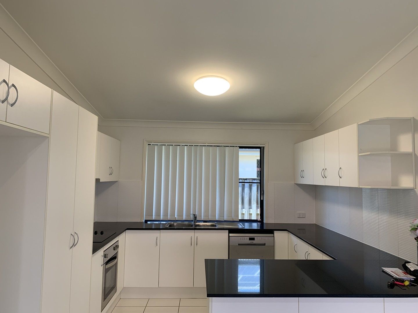 4 bedrooms House in 8 Bombo Court BLACKS BEACH QLD, 4740