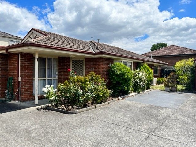 3 bedrooms Apartment / Unit / Flat in 7/31 Edina Road FERNTREE GULLY VIC, 3156